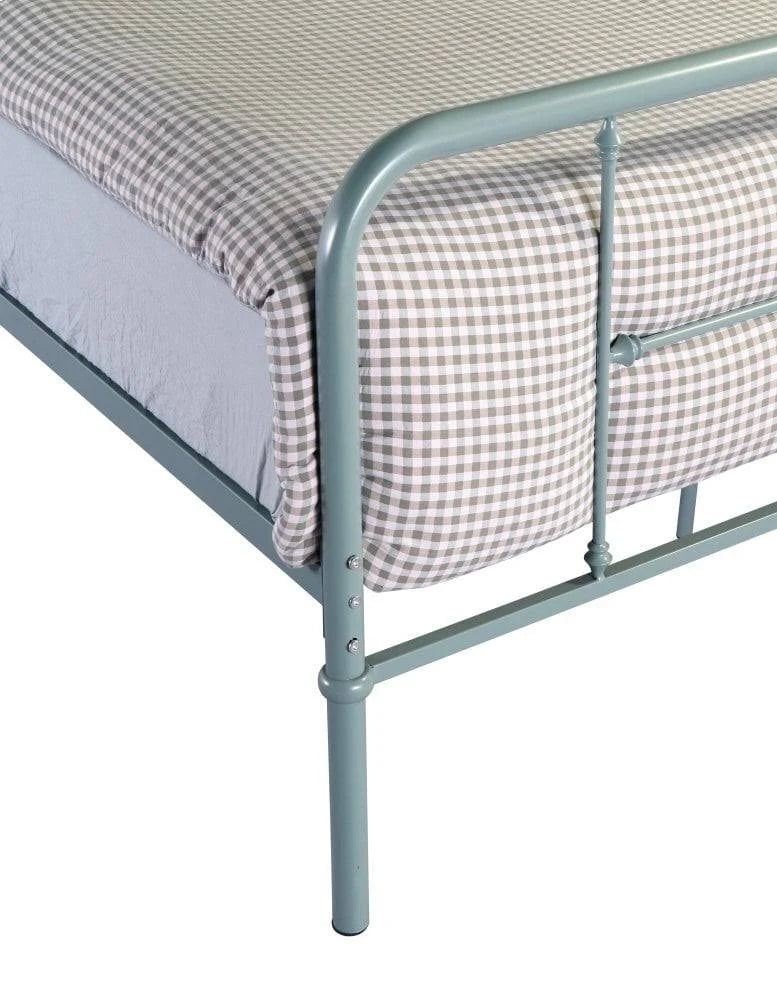 Queen Metal Bed H6758